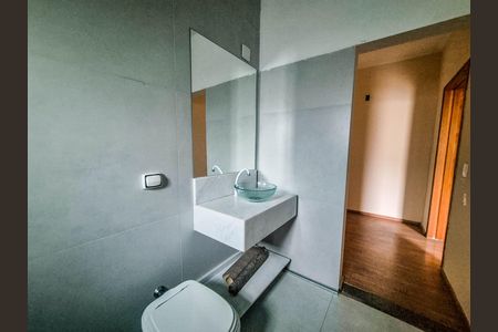 Apartamento para alugar com 100m², 2 quartos e 1 vaga Apartamento para alugar com 100m², 2 quartos e 1 vagaBanheiro da Suíte