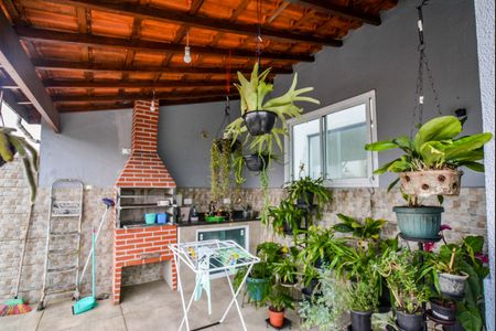 Apartamento à venda com 140m², 2 quartos e 2 vagas Apartamento à venda com 140m², 2 quartos e 2 vagasCobertura