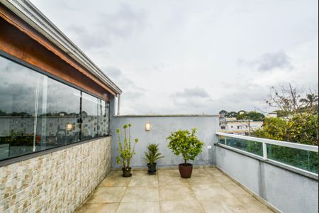 Apartamento à venda com 140m², 2 quartos e 2 vagas Apartamento à venda com 140m², 2 quartos e 2 vagasCobertura