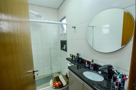 Apartamento à venda com 140m², 2 quartos e 2 vagas Apartamento à venda com 140m², 2 quartos e 2 vagasBanheiro da Suíte