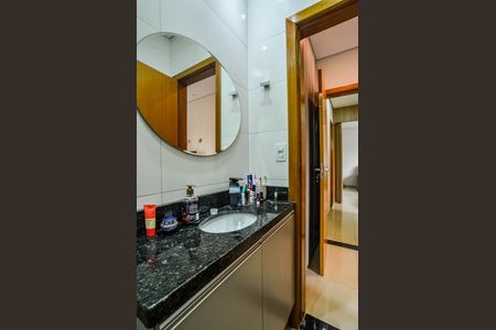 Apartamento à venda com 140m², 2 quartos e 2 vagas Apartamento à venda com 140m², 2 quartos e 2 vagasBanheiro da Suíte