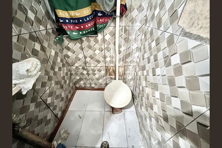 Banheiro de casa para alugar com 1 quarto, 35m² em Jardim Santa Cruz, São Paulo