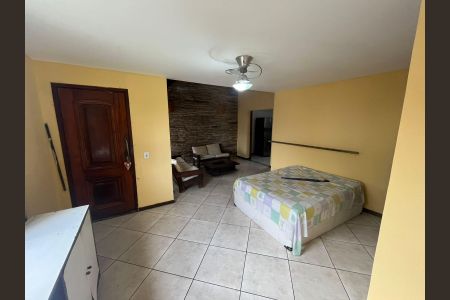 Quarto de kitnet/studio para alugar com 1 quarto, 44m² em Rio do Ouro, São Gonçalo