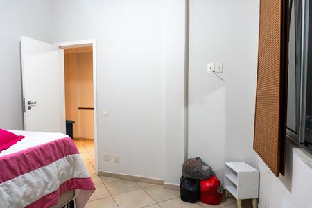 Apartamento à venda com 90m², 1 quarto e 1 vaga
