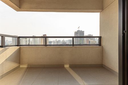 Studio para alugar com 30m², 1 quarto e 1 vaga Studio para alugar com 30m², 1 quarto e 1 vagaVaranda