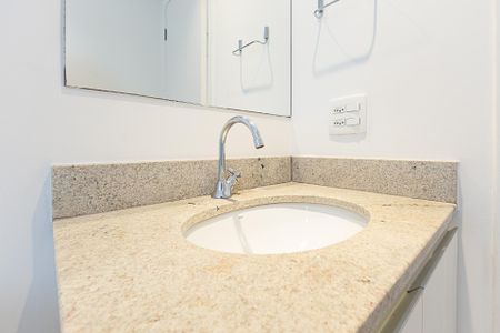 Studio para alugar com 30m², 1 quarto e 1 vaga Studio para alugar com 30m², 1 quarto e 1 vagaBanheiro