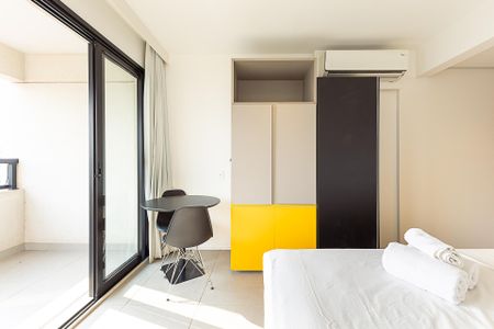 Studio para alugar com 30m², 1 quarto e 1 vaga Studio para alugar com 30m², 1 quarto e 1 vagaStudio