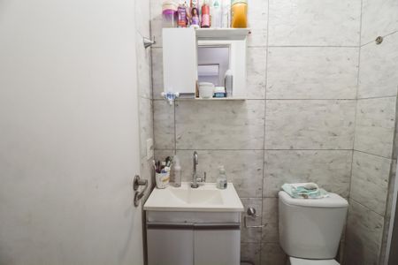 Apartamento à venda com 46m², 2 quartos e sem vaga Apartamento à venda com 46m², 2 quartos e sem vagaBanheiro