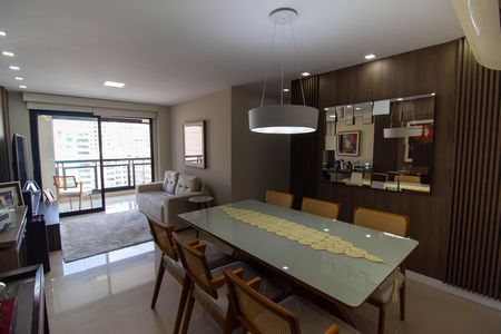 Sala de apartamento à venda com 3 quartos, 110m² em Icaraí, Niterói