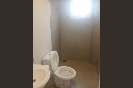 Banheiro de apartamento para alugar com 2 quartos, 64m² em Santa Cruz, Gravataí