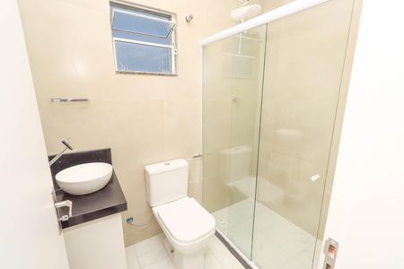 Casa para alugar com 55m², 2 quartos e 1 vaga Casa para alugar com 55m², 2 quartos e 1 vagaBanheiro Social
