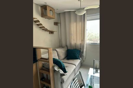 Apartamento à venda com 2 quartos, 32m² em Jardim Itacolomi, São Paulo