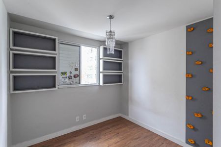 Apartamento à venda com 90m², 3 quartos e 2 vagasQuarto 2