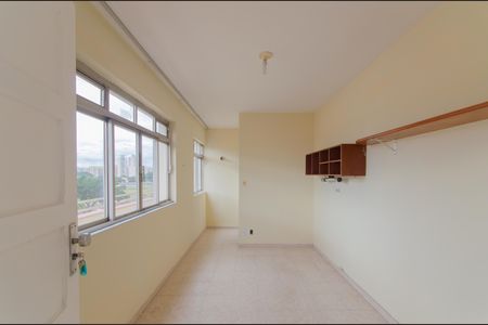 Apartamento à venda com 116m², 1 quarto e 2 vagas Apartamento à venda com 116m², 1 quarto e 2 vagasQuarto de Serviço