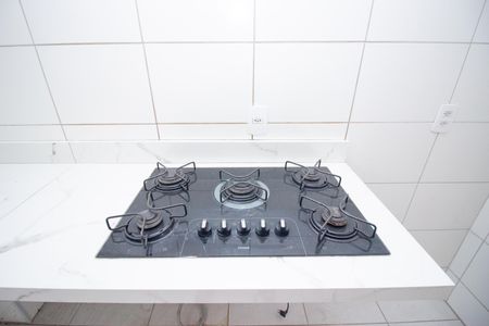 Apartamento à venda com 38m², 2 quartos e 1 vaga Apartamento à venda com 38m², 2 quartos e 1 vagaCozinha e Área de Serviço