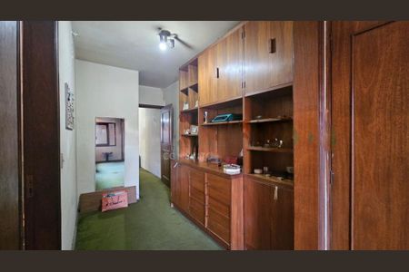 Casa à venda com 180m², 3 quartos e sem vaga