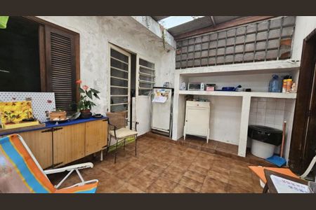 Casa à venda com 180m², 3 quartos e sem vaga