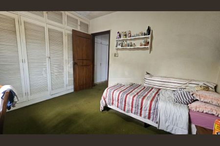 Casa à venda com 180m², 3 quartos e sem vaga