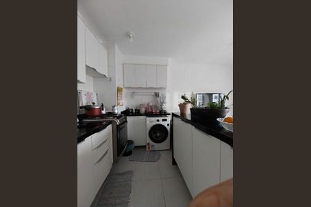 Apartamento à venda com 34m², 2 quartos e sem vaga