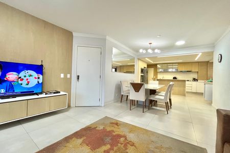 Apartamento para alugar com 123m², 3 quartos e 3 vagas Apartamento para alugar com 123m², 3 quartos e 3 vagasSala