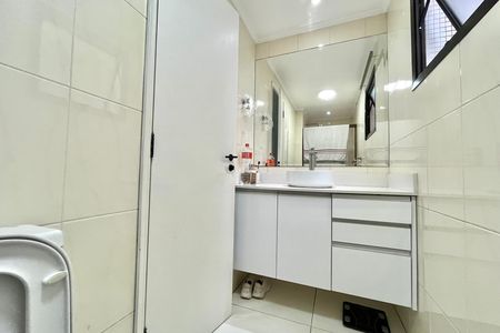 Apartamento para alugar com 123m², 3 quartos e 3 vagas Apartamento para alugar com 123m², 3 quartos e 3 vagasBanheiro da Suíte 2