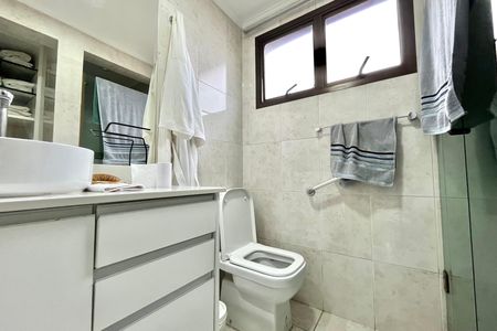 Apartamento para alugar com 123m², 3 quartos e 3 vagas Apartamento para alugar com 123m², 3 quartos e 3 vagasBanheiro da Suíte 1