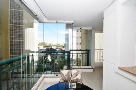 Apartamento à venda com 193m², 3 quartos e 4 vagas Apartamento à venda com 193m², 3 quartos e 4 vagasvaranda Sala de tv