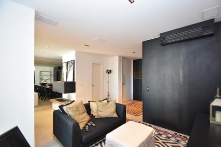 Apartamento à venda com 193m², 3 quartos e 4 vagas Apartamento à venda com 193m², 3 quartos e 4 vagasSala de tv