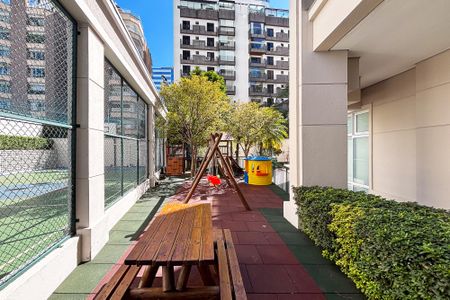 Apartamento à venda com 193m², 3 quartos e 4 vagas Apartamento à venda com 193m², 3 quartos e 4 vagasplayground