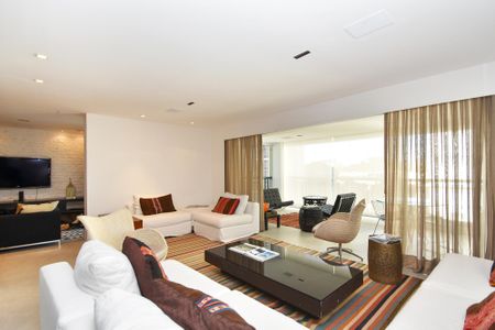 Apartamento à venda com 193m², 3 quartos e 4 vagas Apartamento à venda com 193m², 3 quartos e 4 vagassala de estar 1