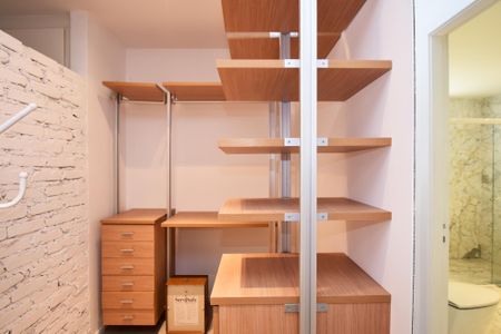 Apartamento à venda com 193m², 3 quartos e 4 vagas Apartamento à venda com 193m², 3 quartos e 4 vagascloset suite 3