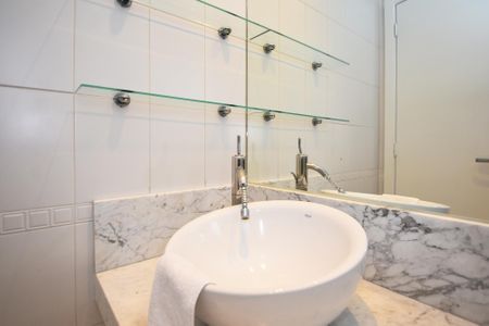 Apartamento à venda com 193m², 3 quartos e 4 vagas Apartamento à venda com 193m², 3 quartos e 4 vagasbanheiro suite 1