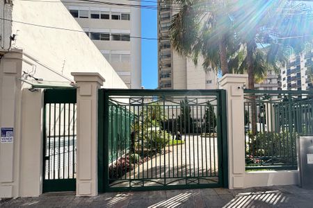 Apartamento à venda com 193m², 3 quartos e 4 vagas Apartamento à venda com 193m², 3 quartos e 4 vagasfachada do predio
