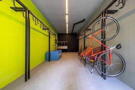 Studio à venda com 24m², 1 quarto e sem vaga Studio à venda com 24m², 1 quarto e sem vagaÁrea Comum - Bicicletário