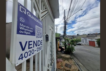 Casa à venda com 194m², 3 quartos e 2 vagas Casa à venda com 194m², 3 quartos e 2 vagasPlaca