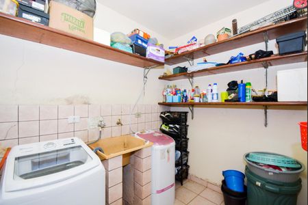 Casa à venda com 194m², 3 quartos e 2 vagasÁrea de Serviço