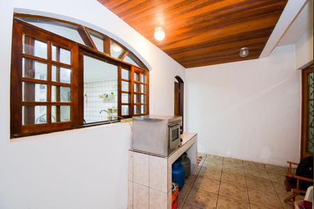 Casa à venda com 194m², 3 quartos e 2 vagasÁrea de Serviço