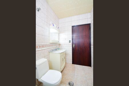 Casa à venda com 194m², 3 quartos e 2 vagasBanheiro Social