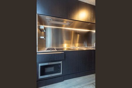 Cozinha de apartamento à venda com 1 quarto, 62m² em Vila Nova Conceição, São Paulo
