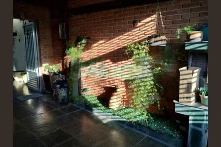 Casa à venda com 2 quartos, 120m² em Jardim Iporanga, São Paulo