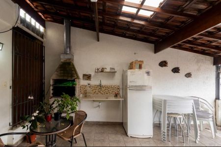 Casa à venda com 3 quartos, 118m² em Vila Primavera, São Paulo