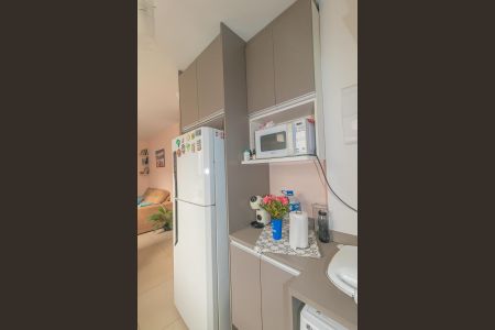 Apartamento à venda com 44m², 2 quartos e 1 vaga Apartamento à venda com 44m², 2 quartos e 1 vagaCozinha e Área de Serviço