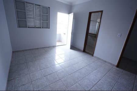 Casa à venda com 193m², 4 quartos e 2 vagas
