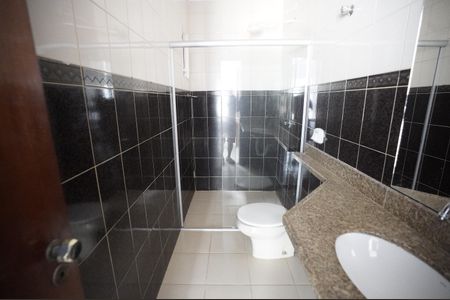 Casa à venda com 193m², 4 quartos e 2 vagas