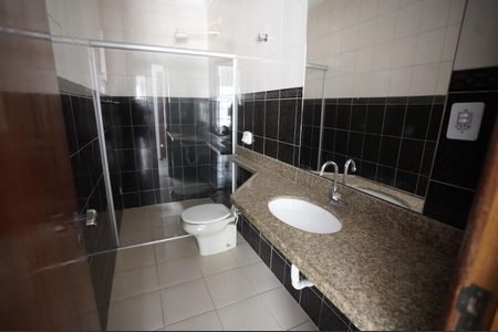 Casa à venda com 193m², 4 quartos e 2 vagas