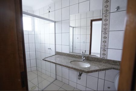 Casa à venda com 193m², 4 quartos e 2 vagas