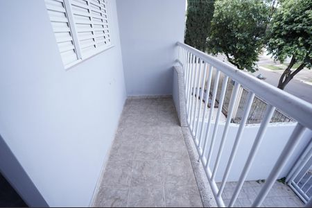 Casa à venda com 193m², 4 quartos e 2 vagas