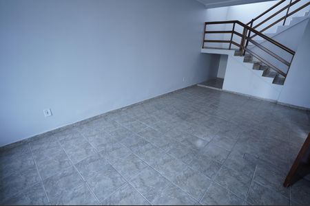 Casa à venda com 193m², 4 quartos e 2 vagas