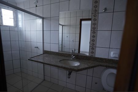 Casa à venda com 193m², 4 quartos e 2 vagas