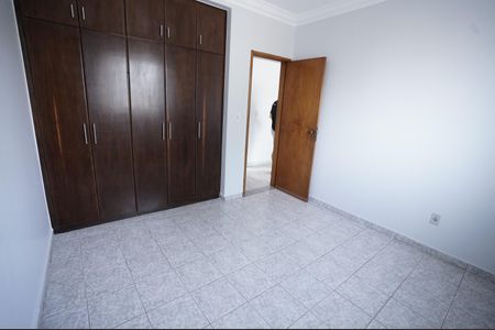 Casa à venda com 193m², 4 quartos e 2 vagas